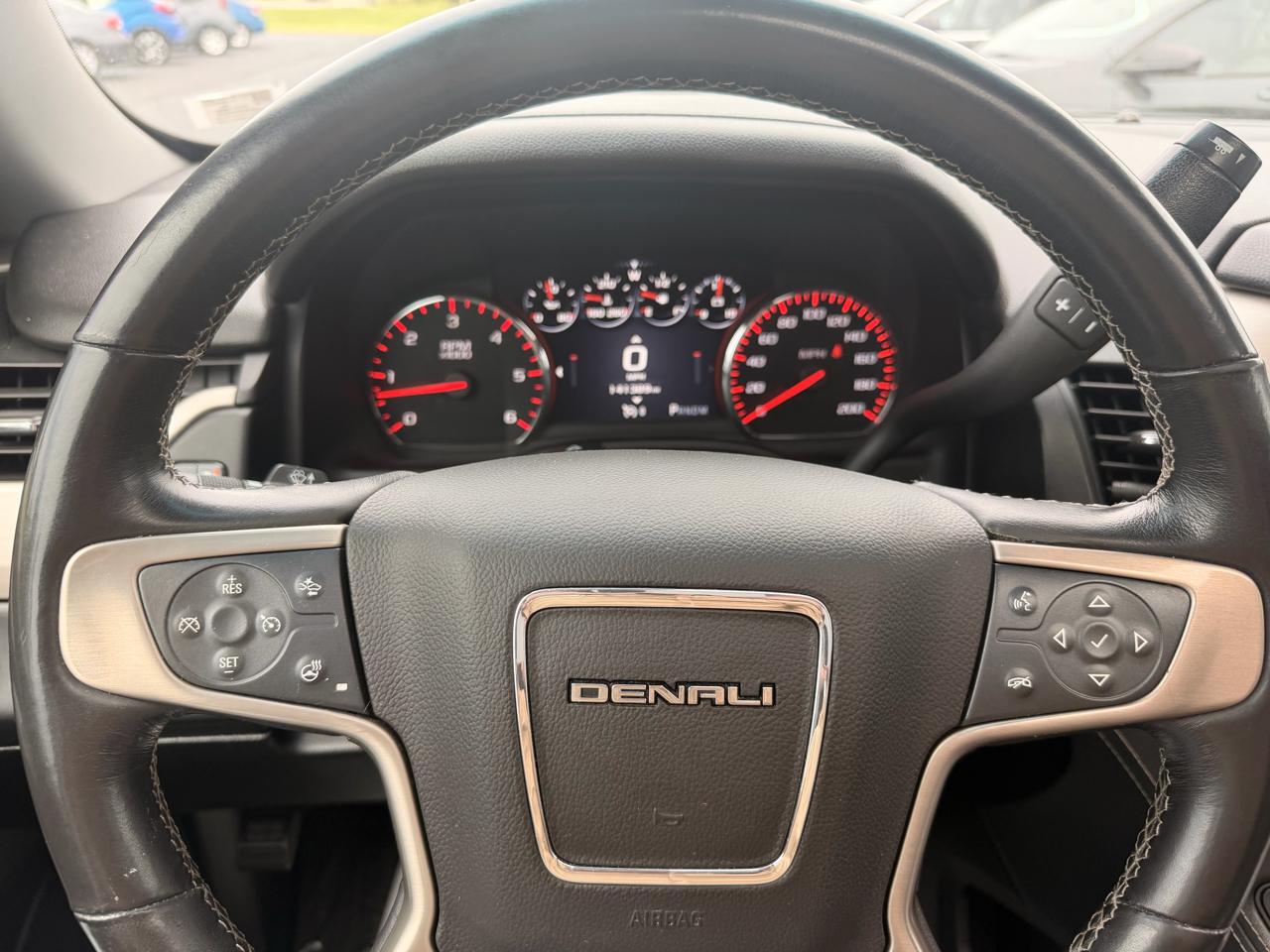 GMC Yukon 4WD 4dr Denali 2015