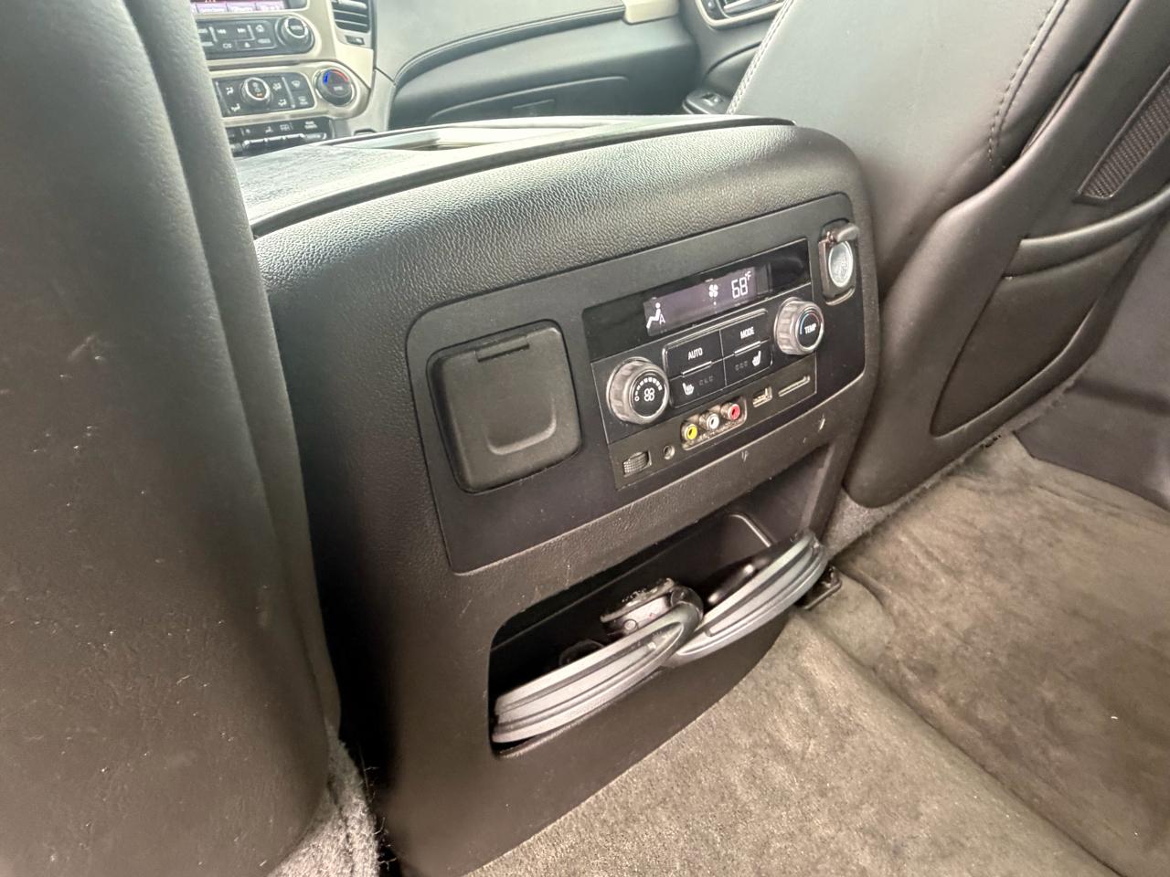 GMC Yukon 4WD 4dr Denali 2015