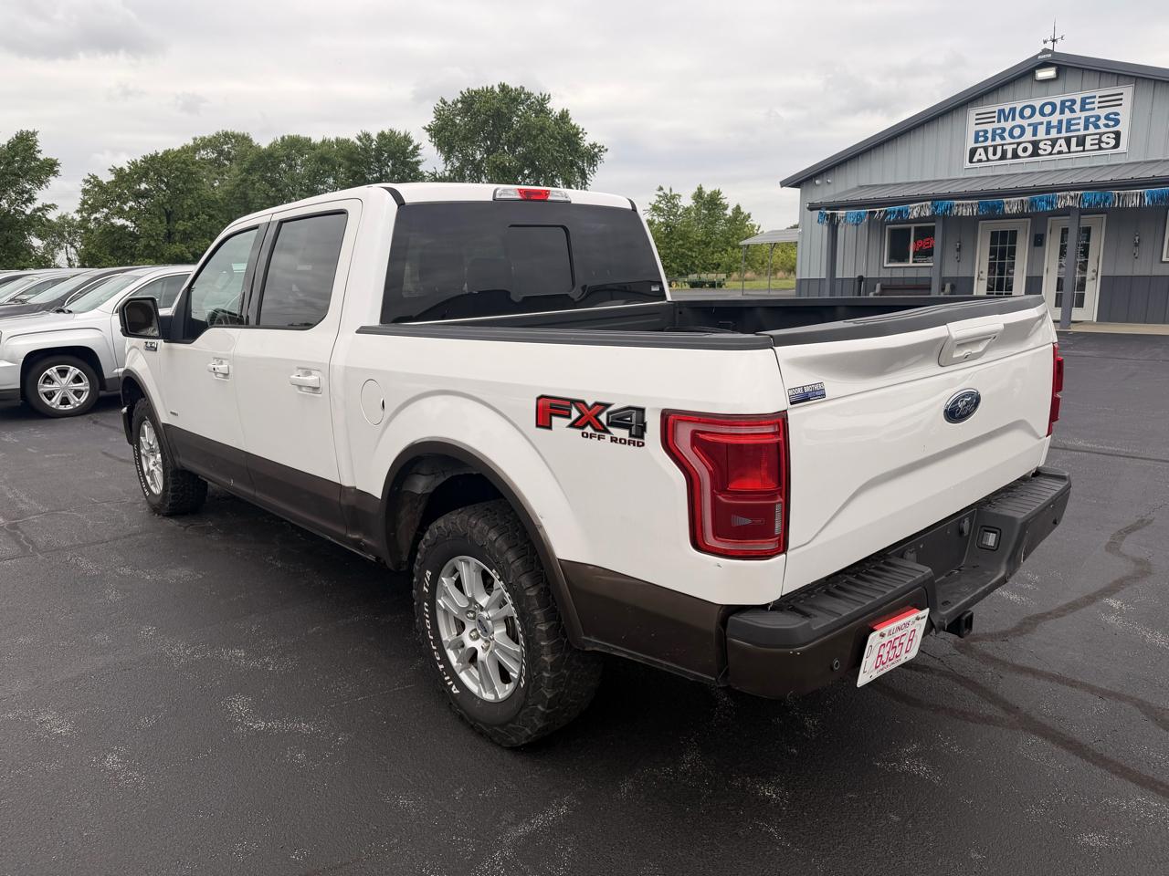 Ford F-150 4WD SuperCrew 145" Lariat 2016