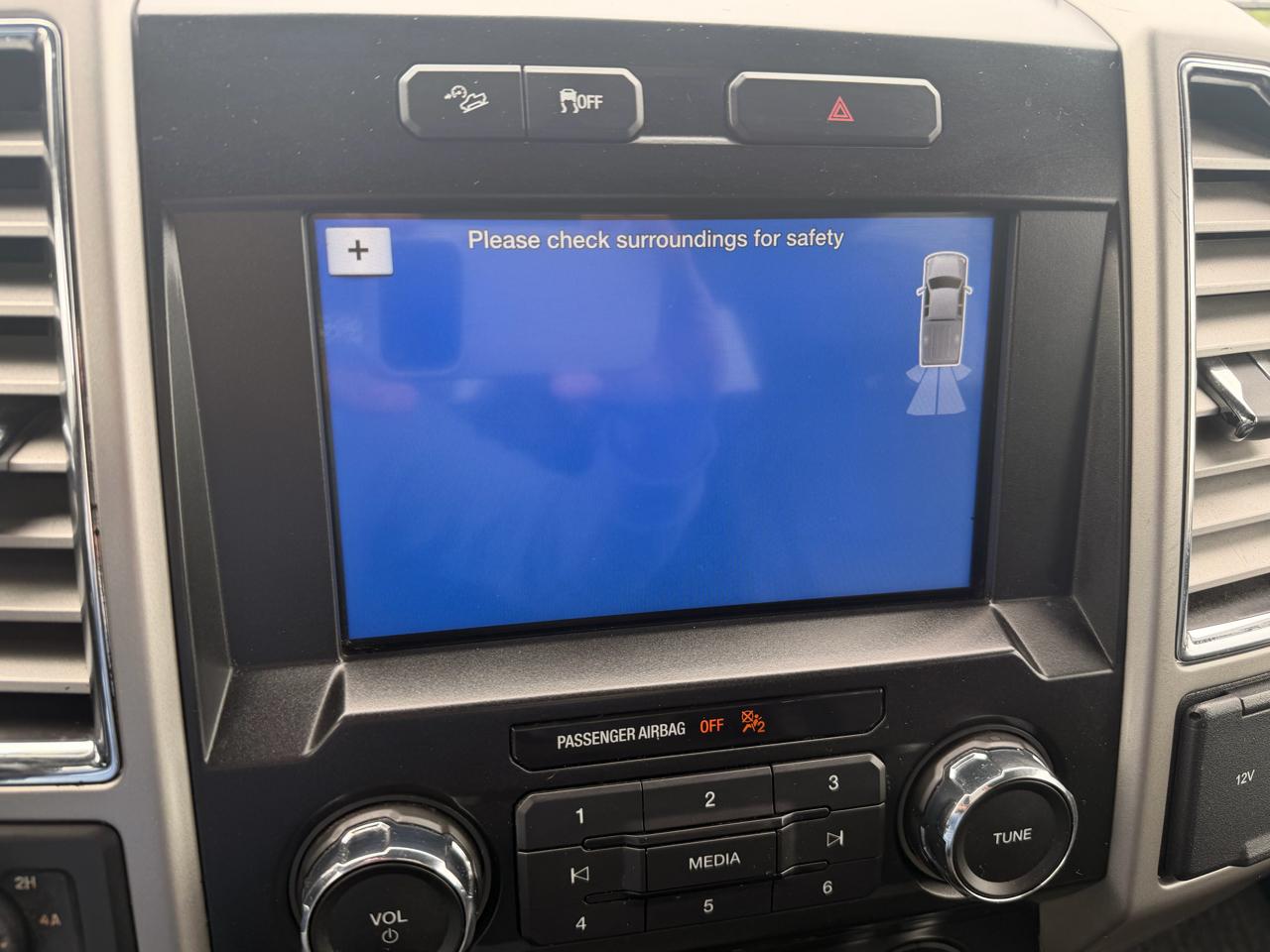 Ford F-150 4WD SuperCrew 145" Lariat 2016