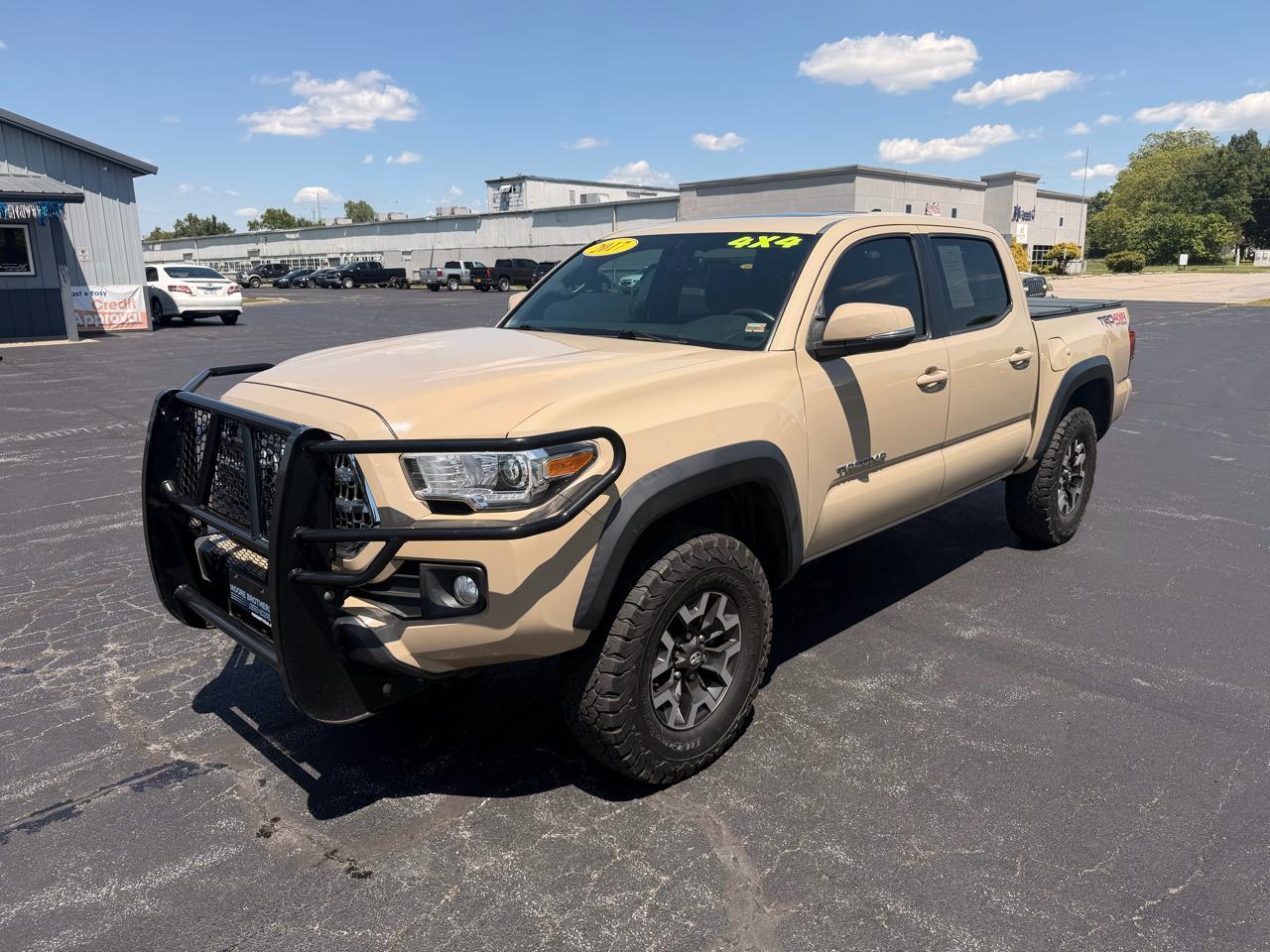 Toyota Tacoma TRD Off Road Double Cab 5' Bed V6 4x4 MT (Natl) 2017