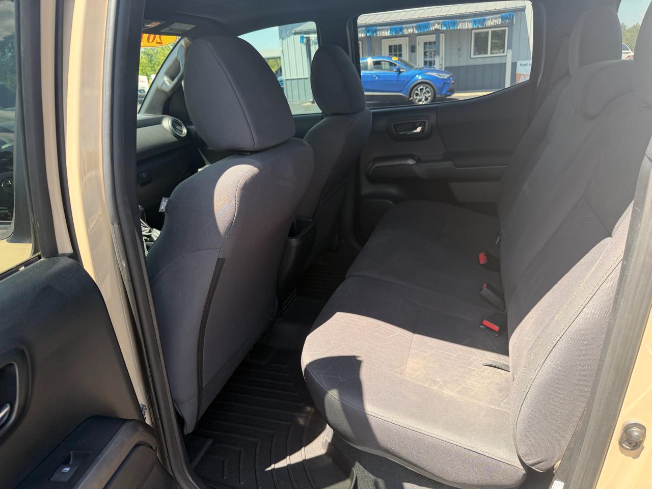 Toyota Tacoma TRD Off Road Double Cab 5' Bed V6 4x4 MT (Natl) 2017
