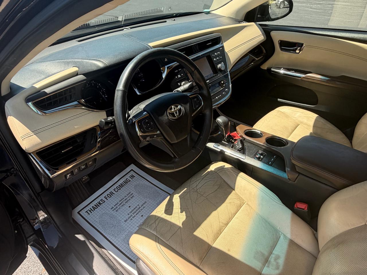 Toyota Avalon 4dr Sdn XLE Premium (Natl) 2013