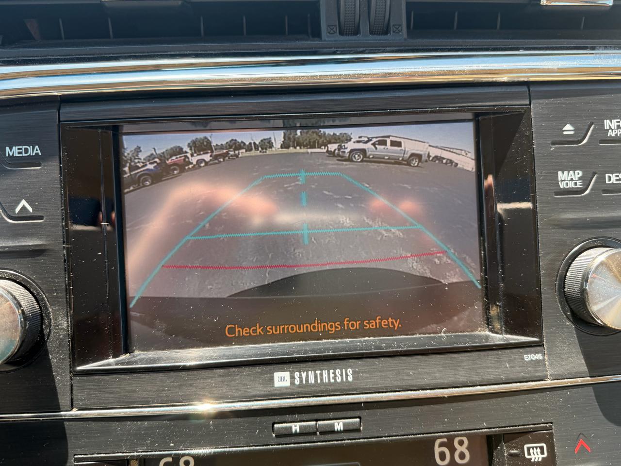 Toyota Avalon 4dr Sdn XLE Premium (Natl) 2013