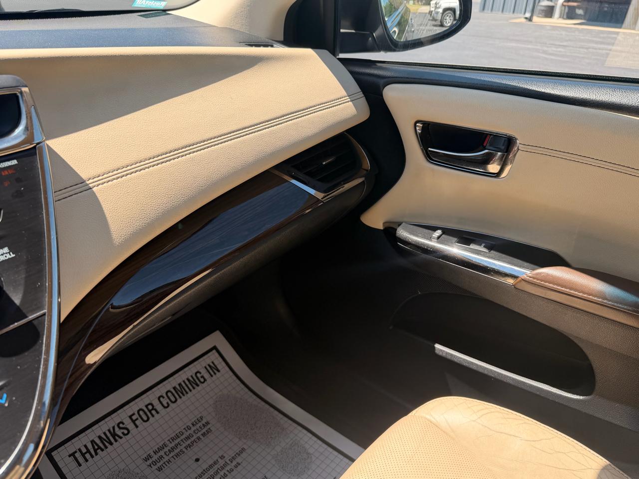 Toyota Avalon 4dr Sdn XLE Premium (Natl) 2013