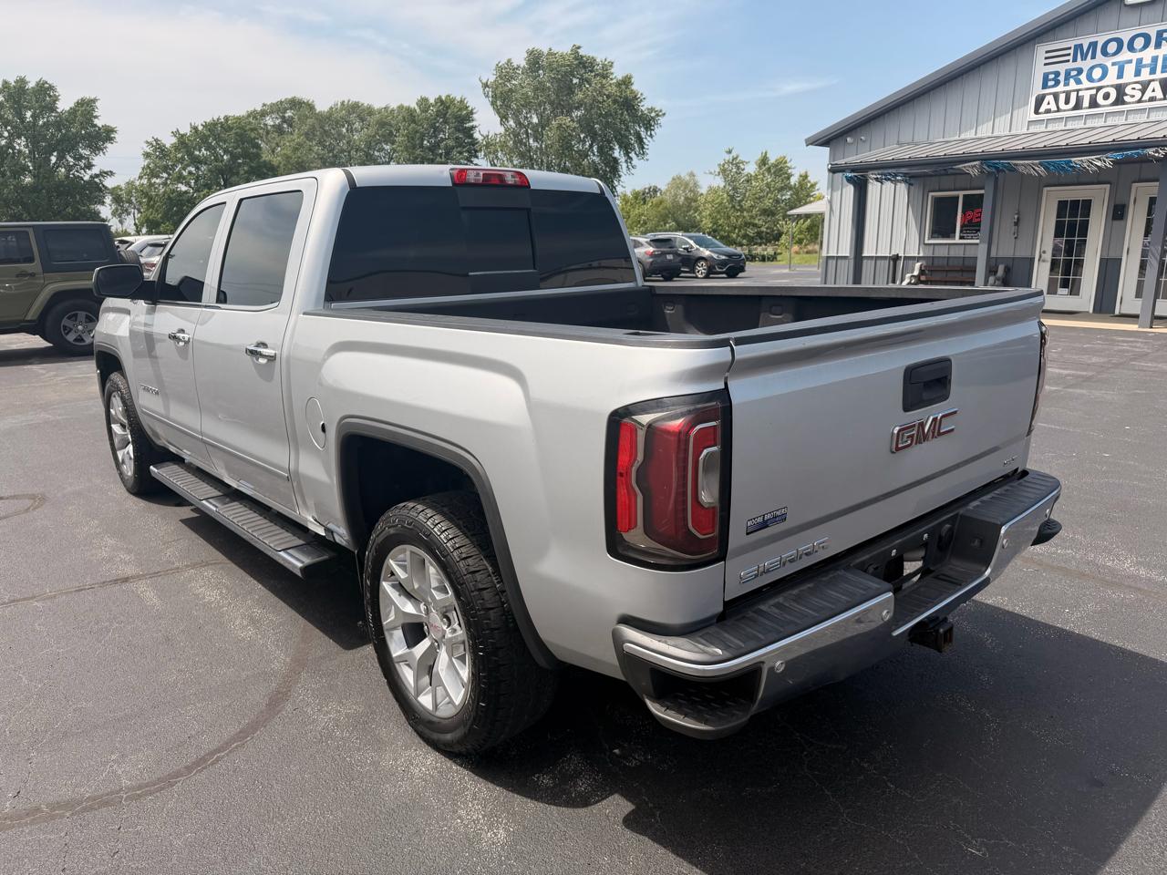 GMC Sierra 1500 4WD Crew Cab 143.5" SLT 2018