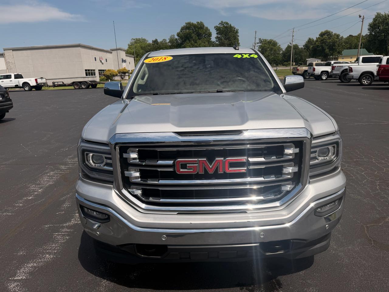 GMC Sierra 1500 4WD Crew Cab 143.5" SLT 2018