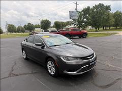 2017 Chrysler 200 