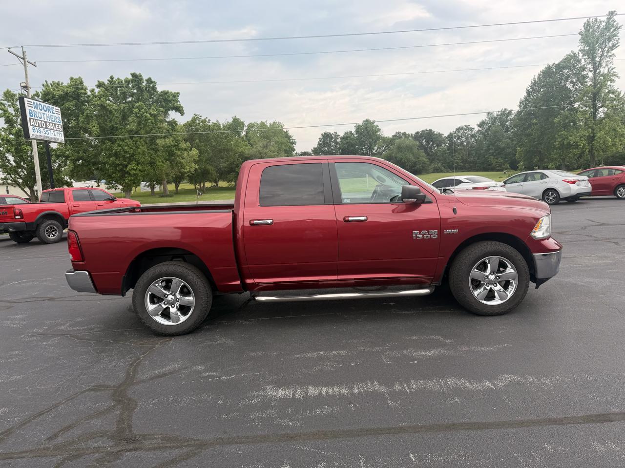 RAM 1500 4WD Crew Cab 140.5" Big Horn 2015