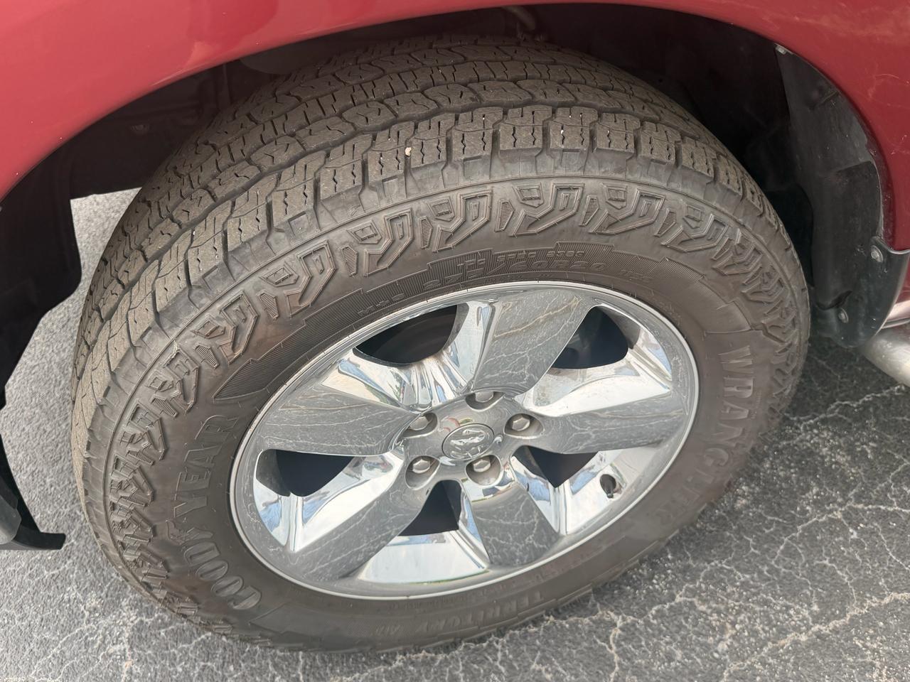 RAM 1500 4WD Crew Cab 140.5" Big Horn 2015