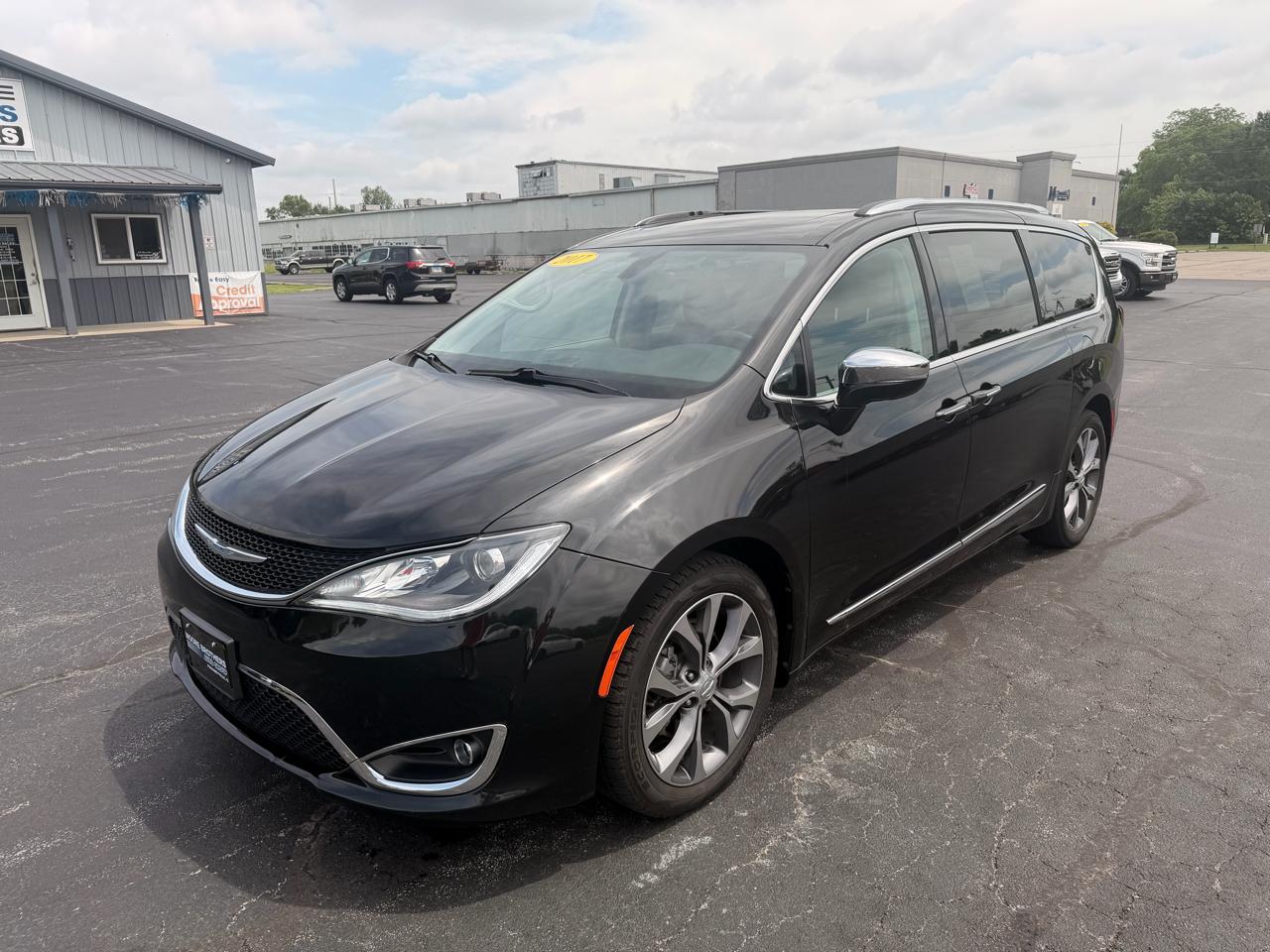 Chrysler Pacifica Limited FWD 2017