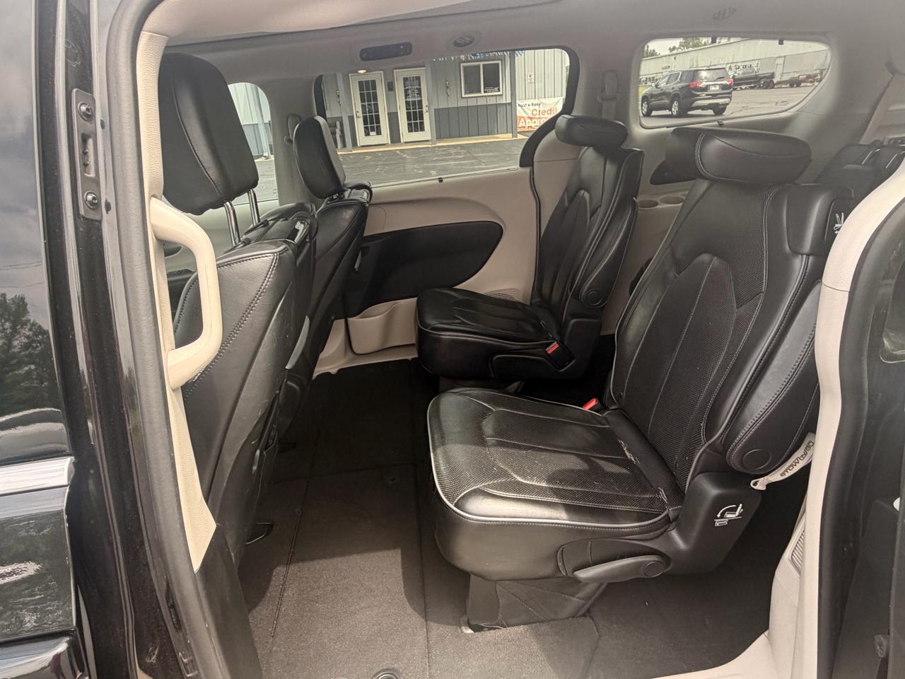 Chrysler Pacifica Limited FWD 2017