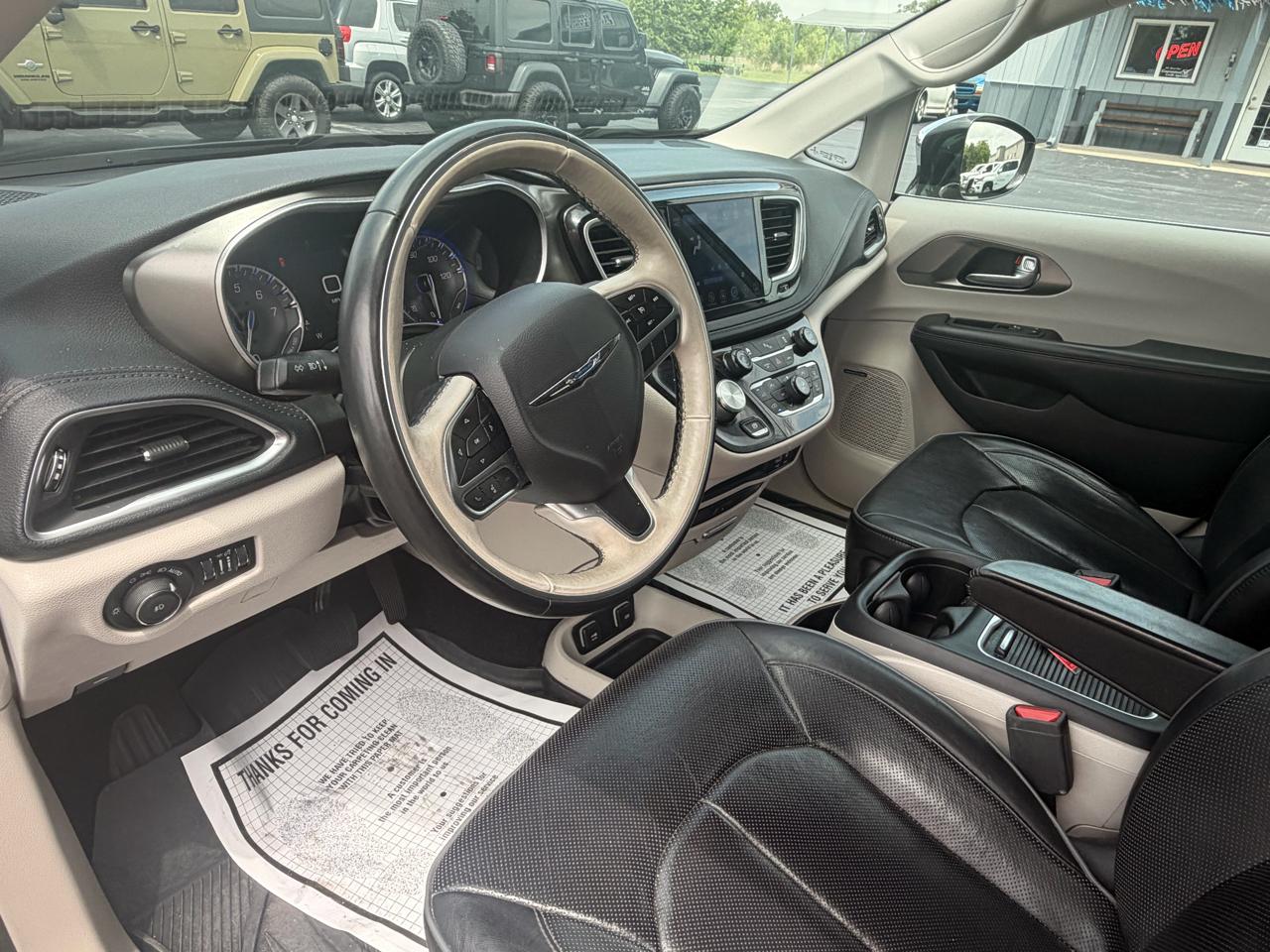 Chrysler Pacifica Limited FWD 2017