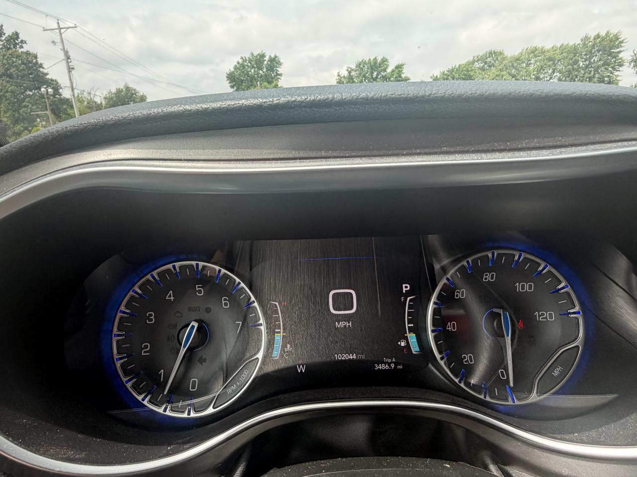 Chrysler Pacifica Limited FWD 2017