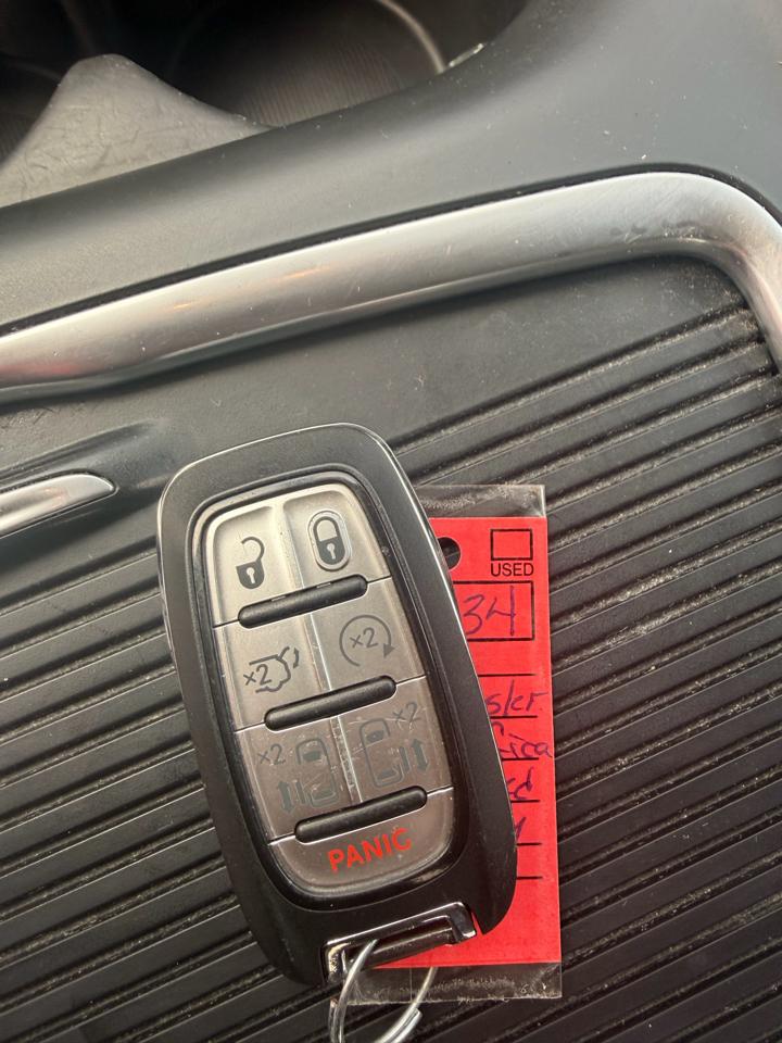 Chrysler Pacifica Limited FWD 2017