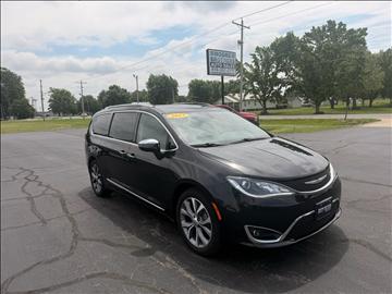 2017 Chrysler Pacifica Limited FWD