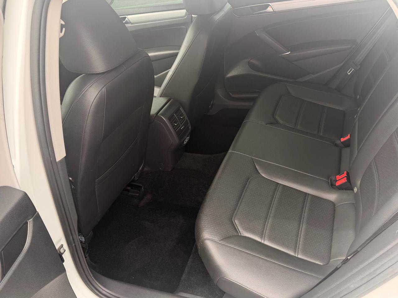 Volkswagen Passat 2.0T Wolfsburg Edition Auto 2019