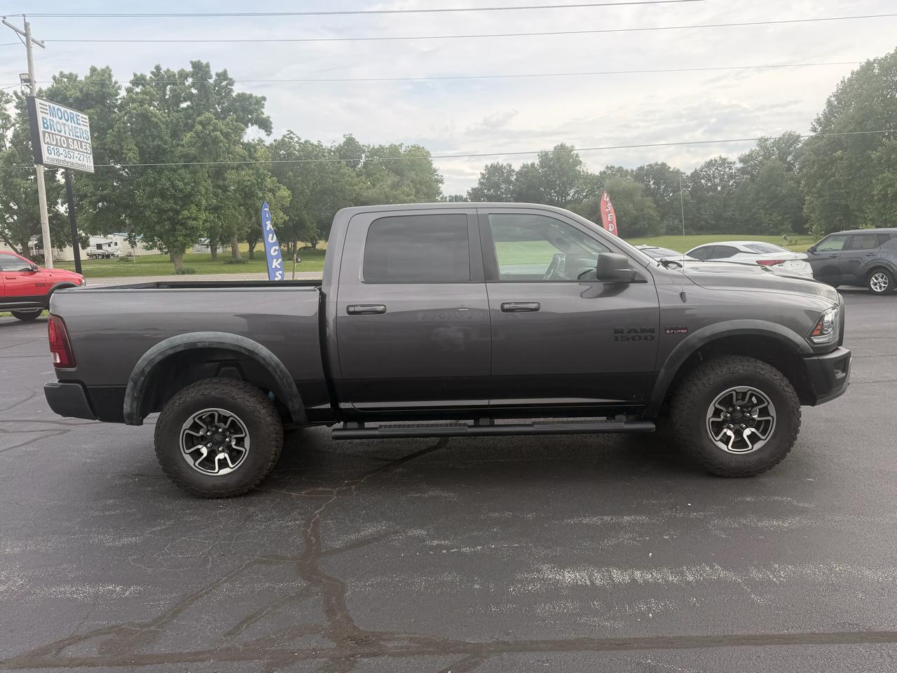 RAM 1500 4WD Crew Cab 140.5" Rebel 2016