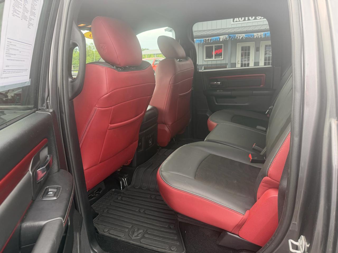 RAM 1500 4WD Crew Cab 140.5" Rebel 2016