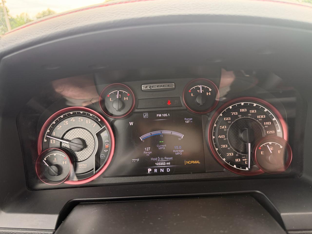 RAM 1500 4WD Crew Cab 140.5" Rebel 2016