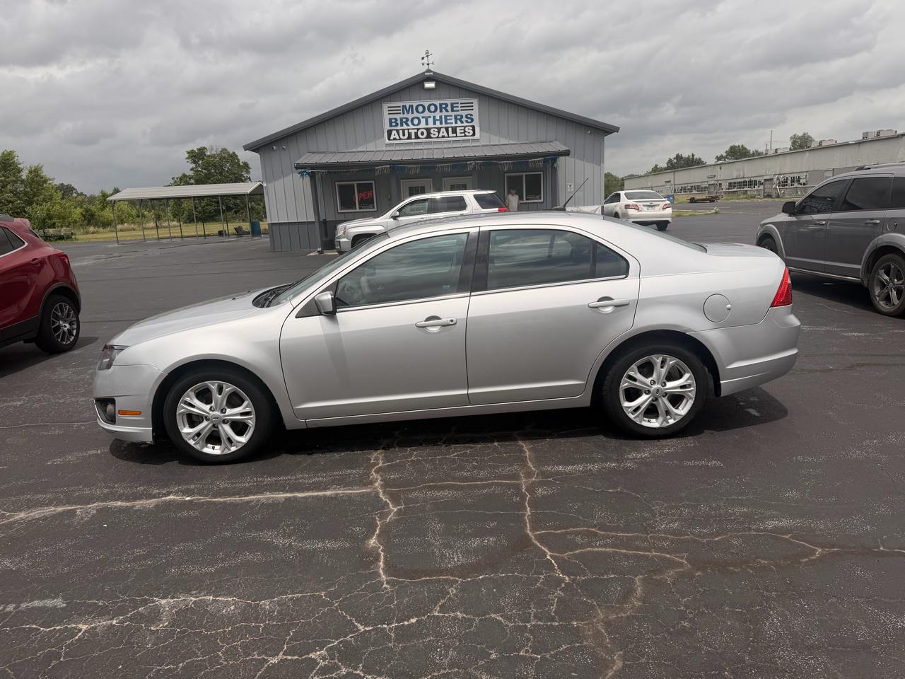 Ford Fusion 4dr Sdn SE FWD 2012
