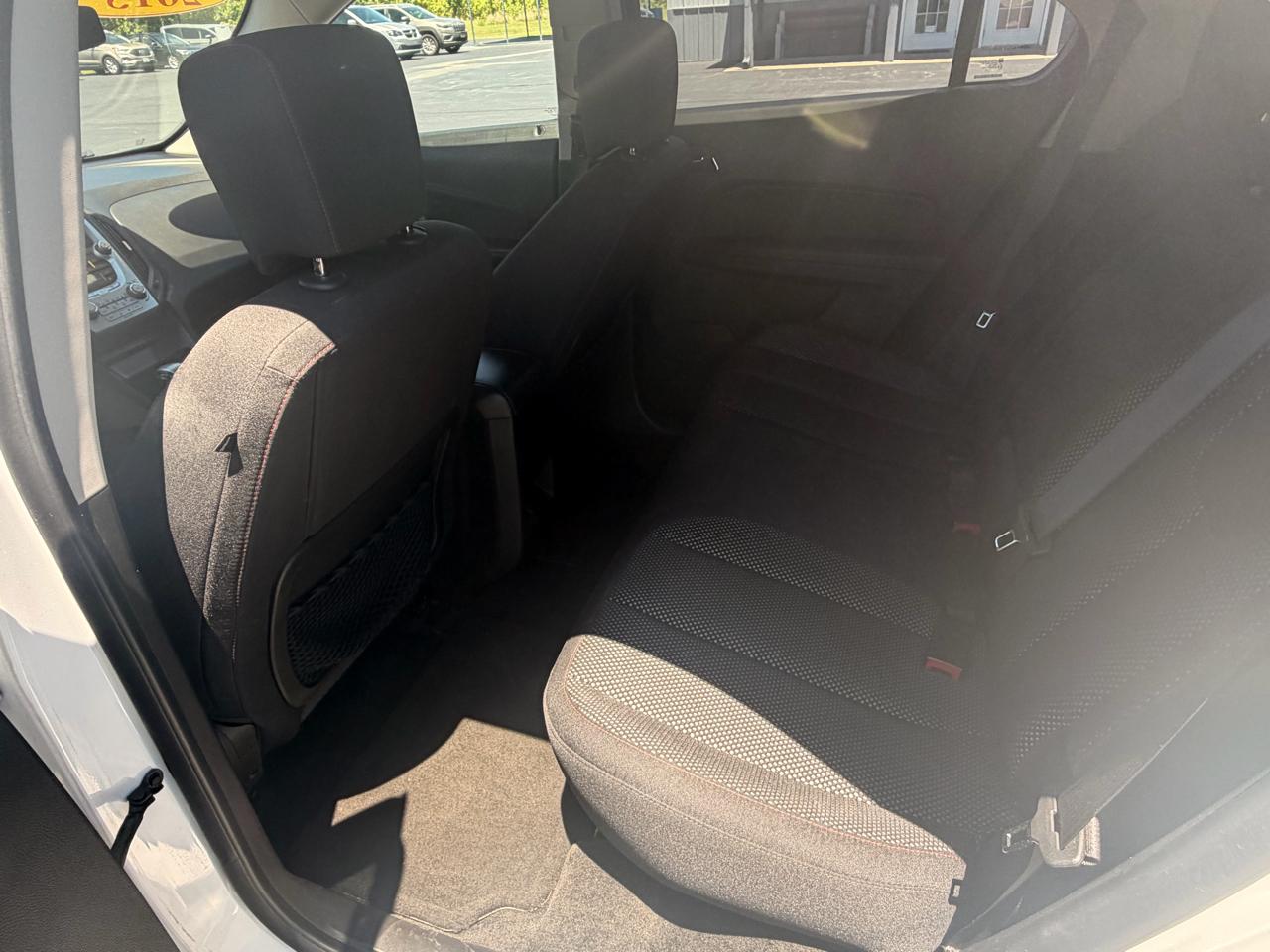 Chevrolet Equinox FWD 4dr LT w/1LT 2015