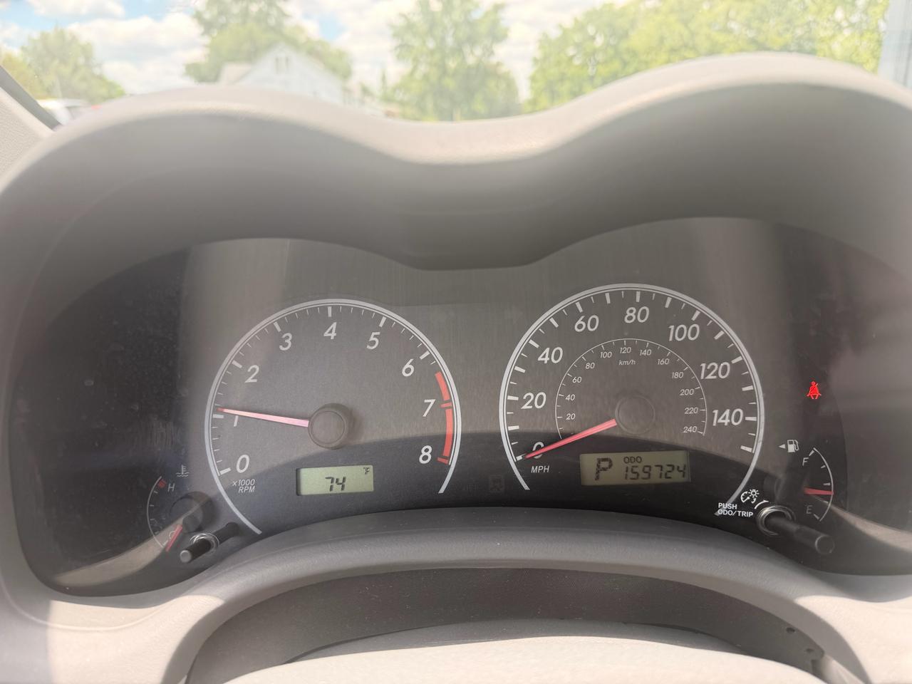 Toyota Corolla 4dr Sdn LE Auto 2010