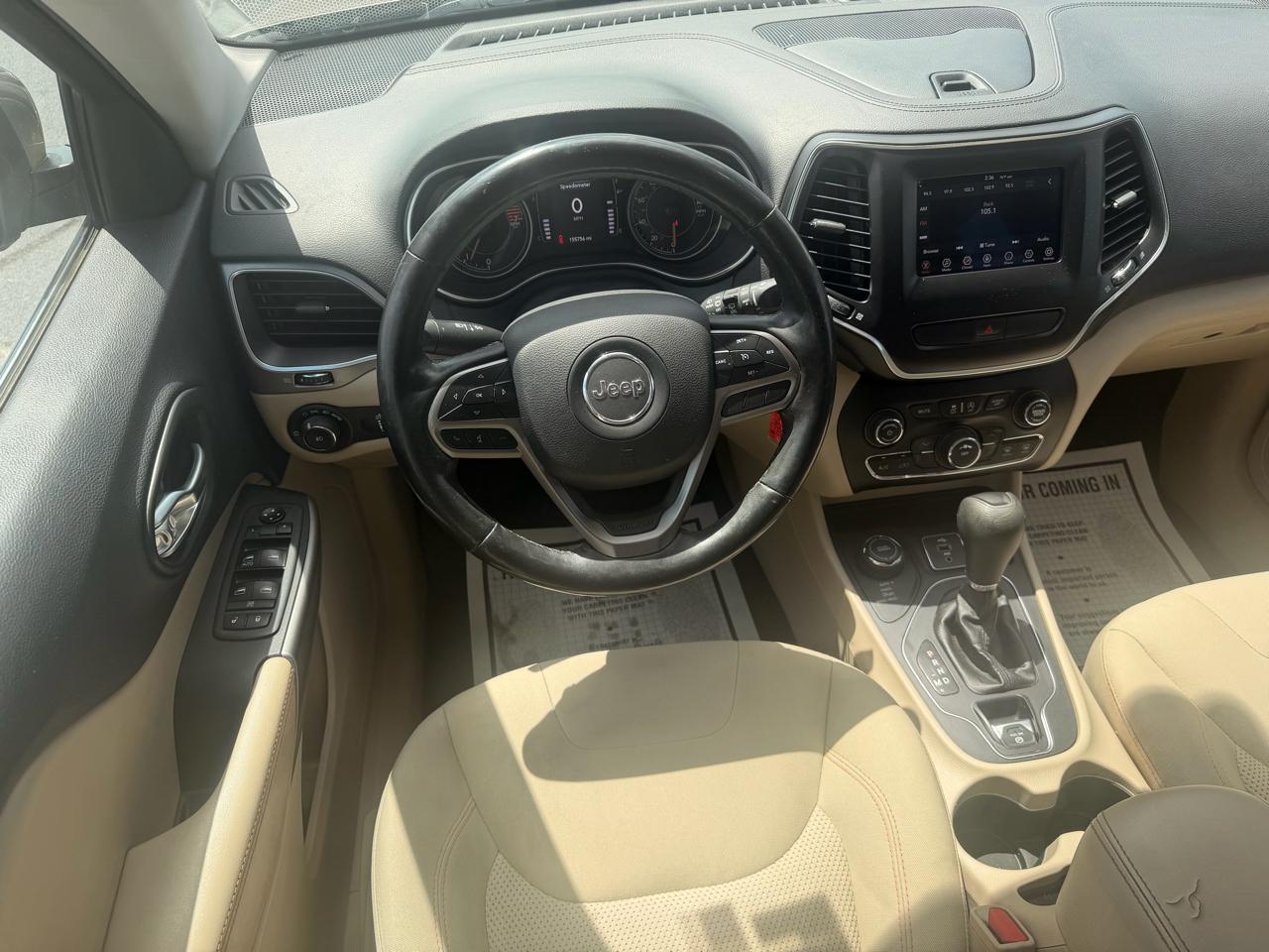 Jeep Cherokee Latitude 4x4 2019