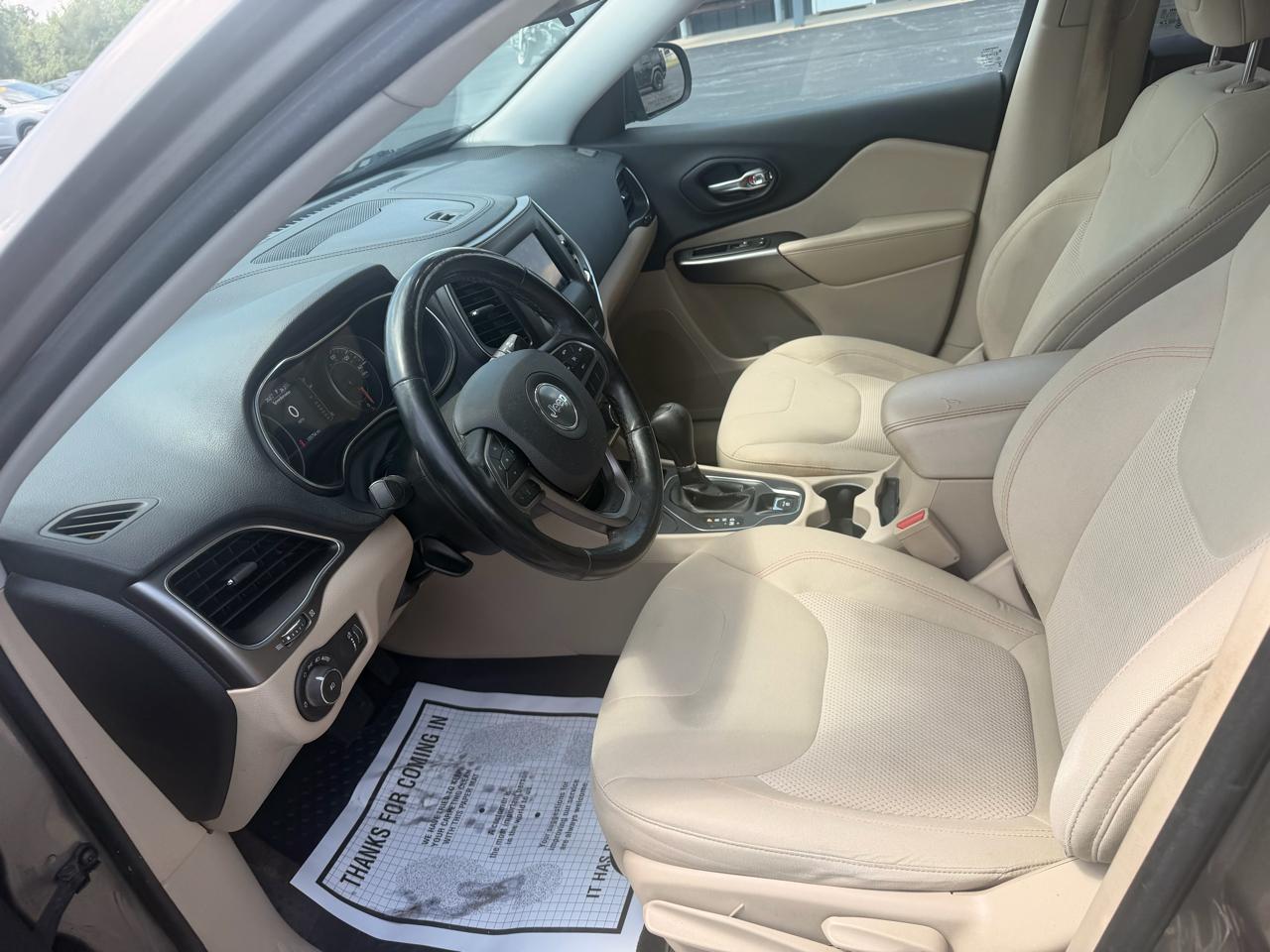 Jeep Cherokee Latitude 4x4 2019