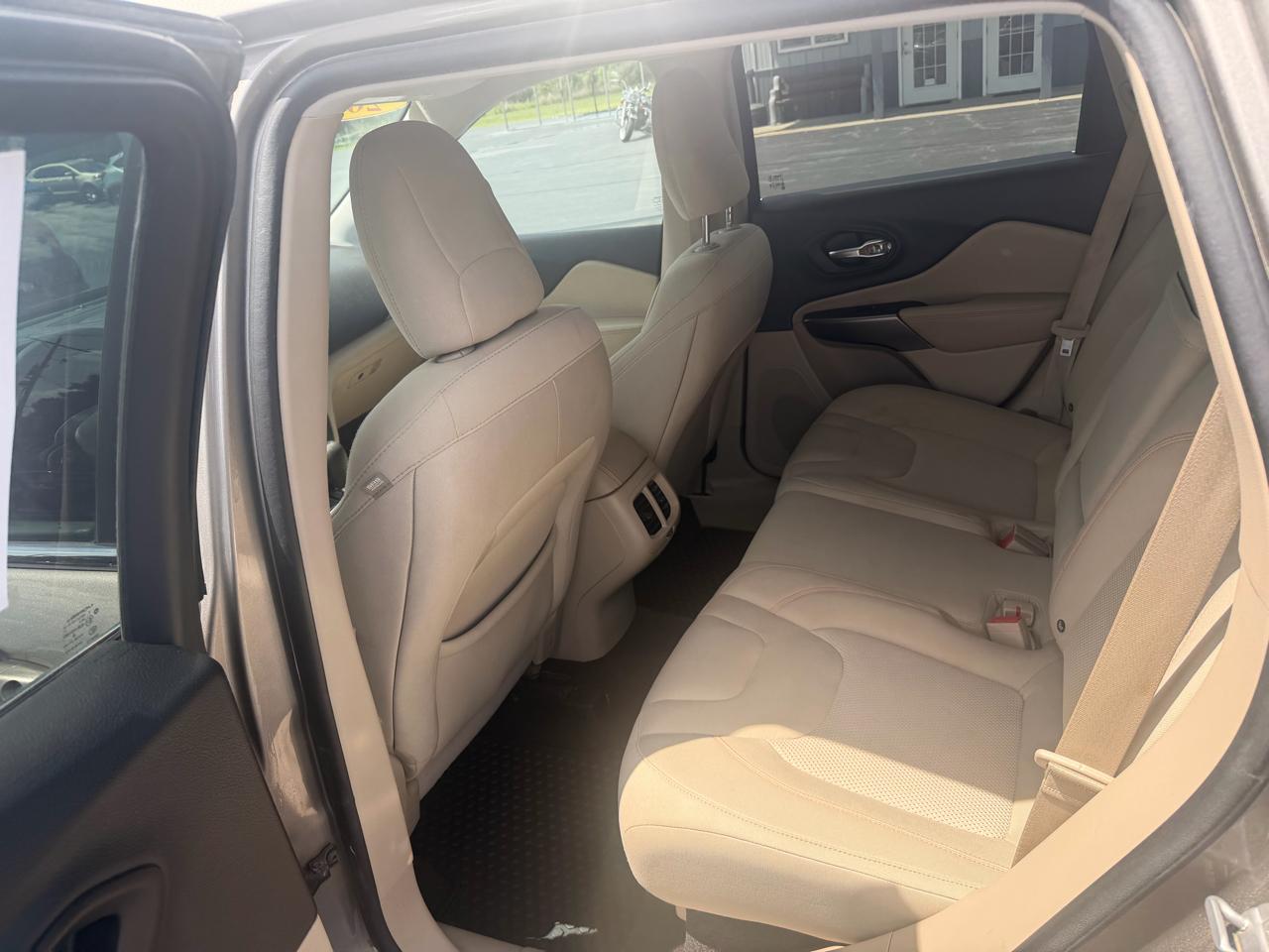 Jeep Cherokee Latitude 4x4 2019