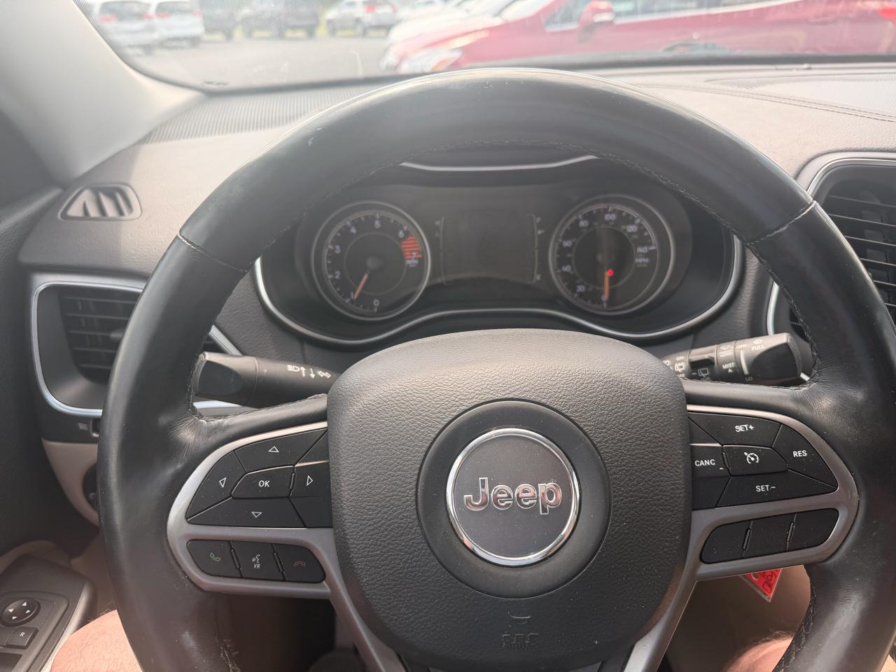 Jeep Cherokee Latitude 4x4 2019