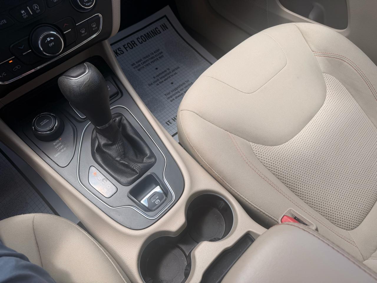 Jeep Cherokee Latitude 4x4 2019