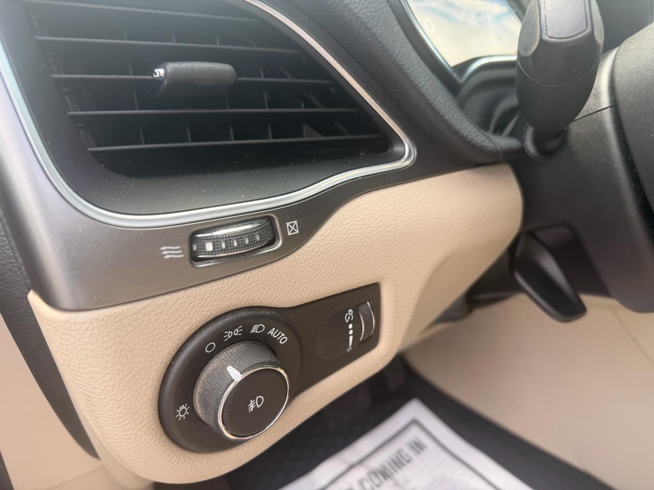 Jeep Cherokee Latitude 4x4 2019