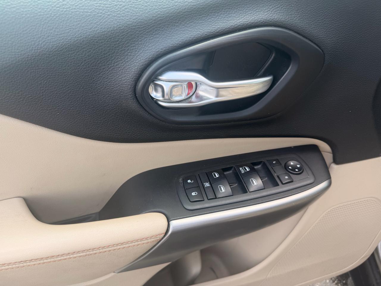 Jeep Cherokee Latitude 4x4 2019