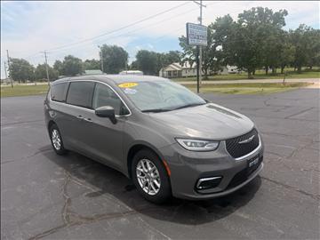 2023 Chrysler Pacifica Touring L FWD