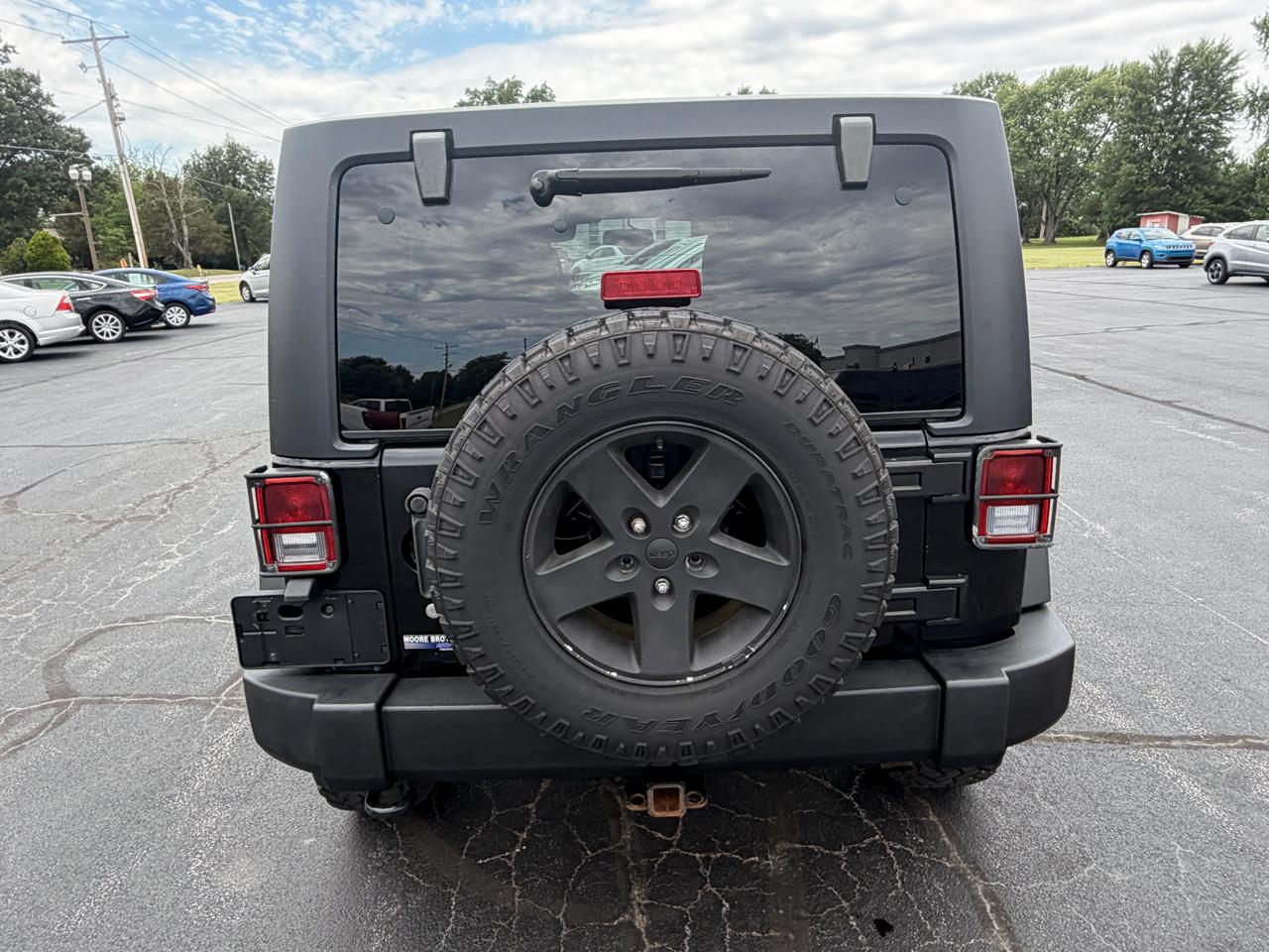 Jeep Wrangler Unlimited 4WD 4dr Sport 2014