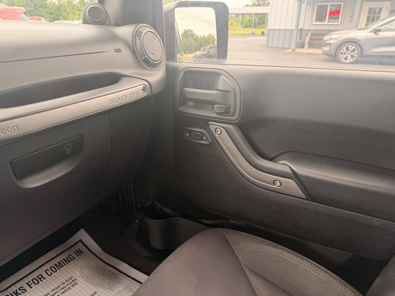 Jeep Wrangler Unlimited 4WD 4dr Sport 2014
