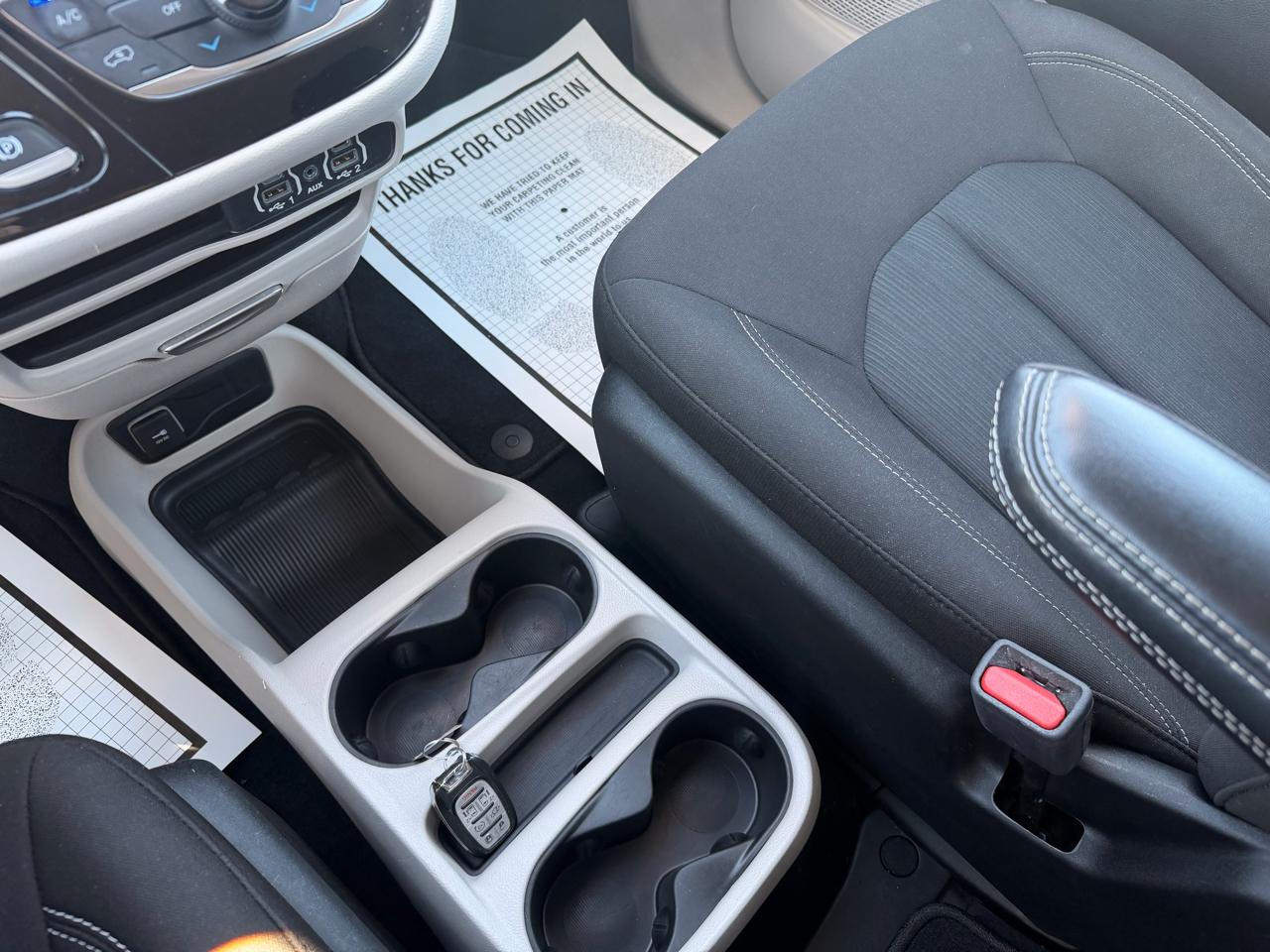Chrysler Voyager LX FWD 2022