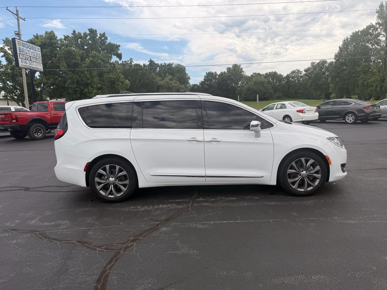 Chrysler Pacifica Limited FWD 2018