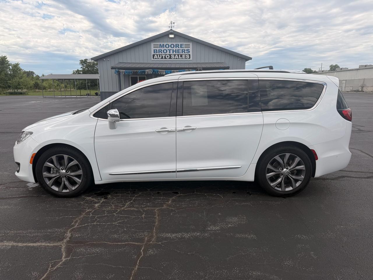 Chrysler Pacifica Limited FWD 2018