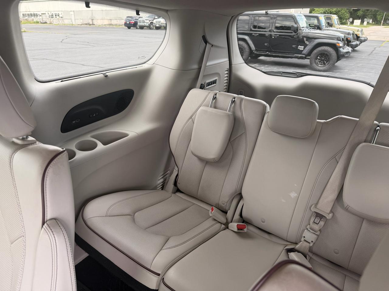 Chrysler Pacifica Limited FWD 2018