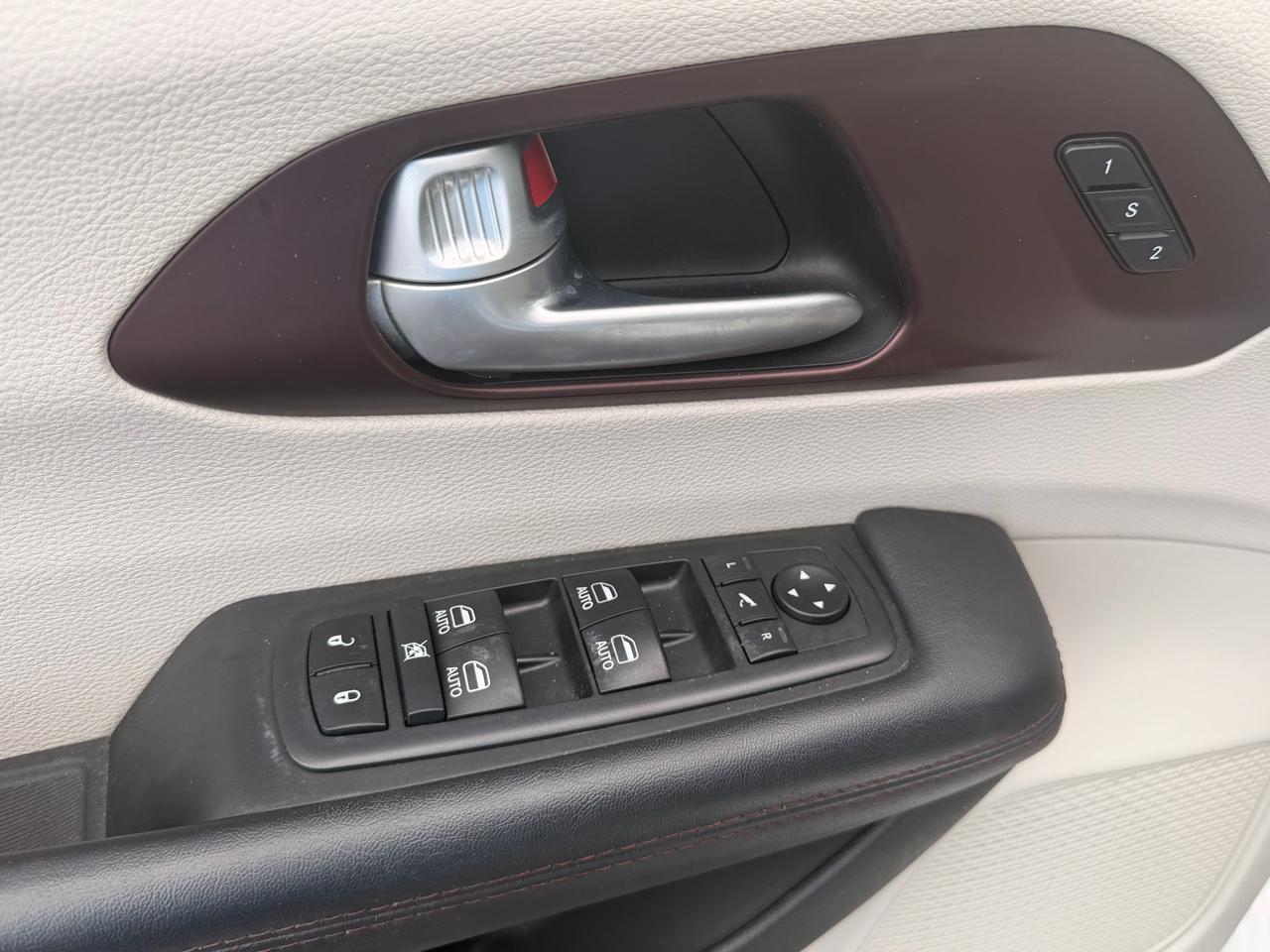Chrysler Pacifica Limited FWD 2018