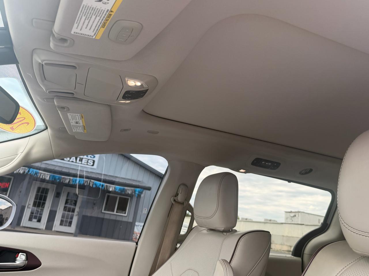 Chrysler Pacifica Limited FWD 2018