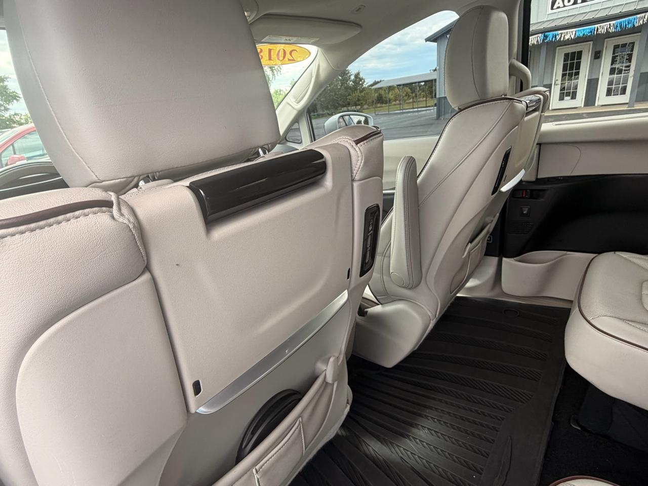 Chrysler Pacifica Limited FWD 2018