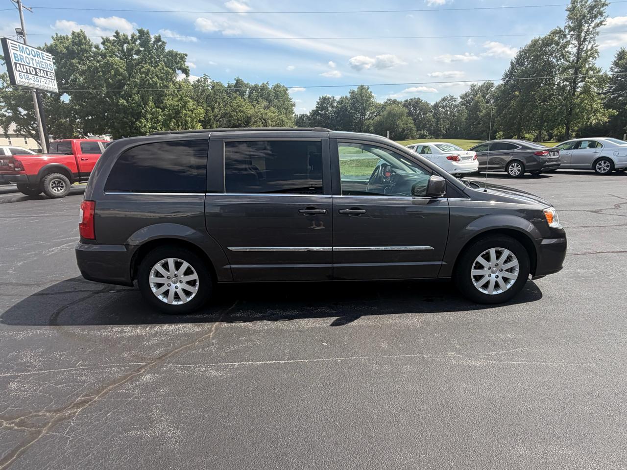 Chrysler Town & Country 4dr Wgn Touring 2016