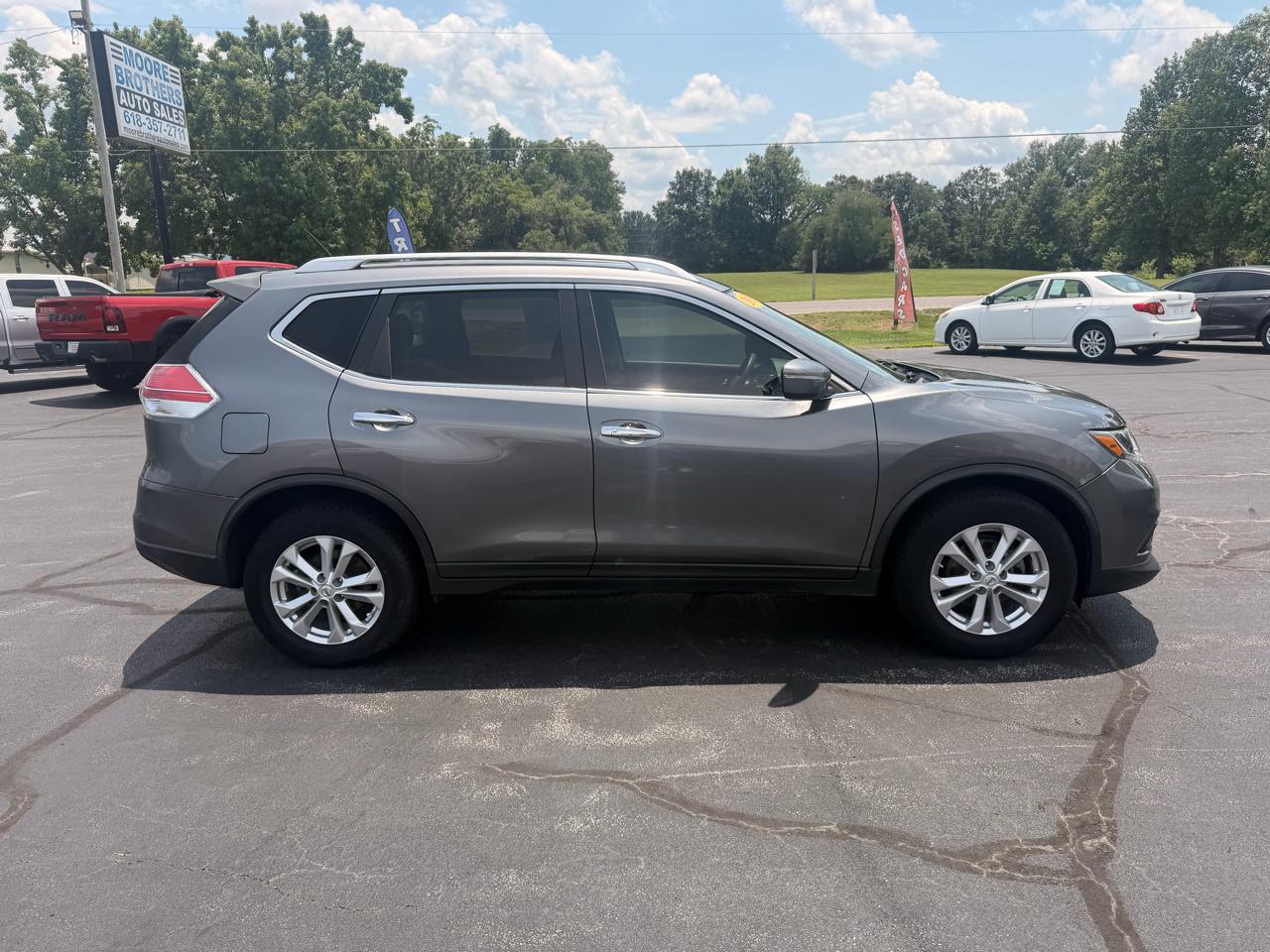 Nissan Rogue AWD 4dr SV 2015