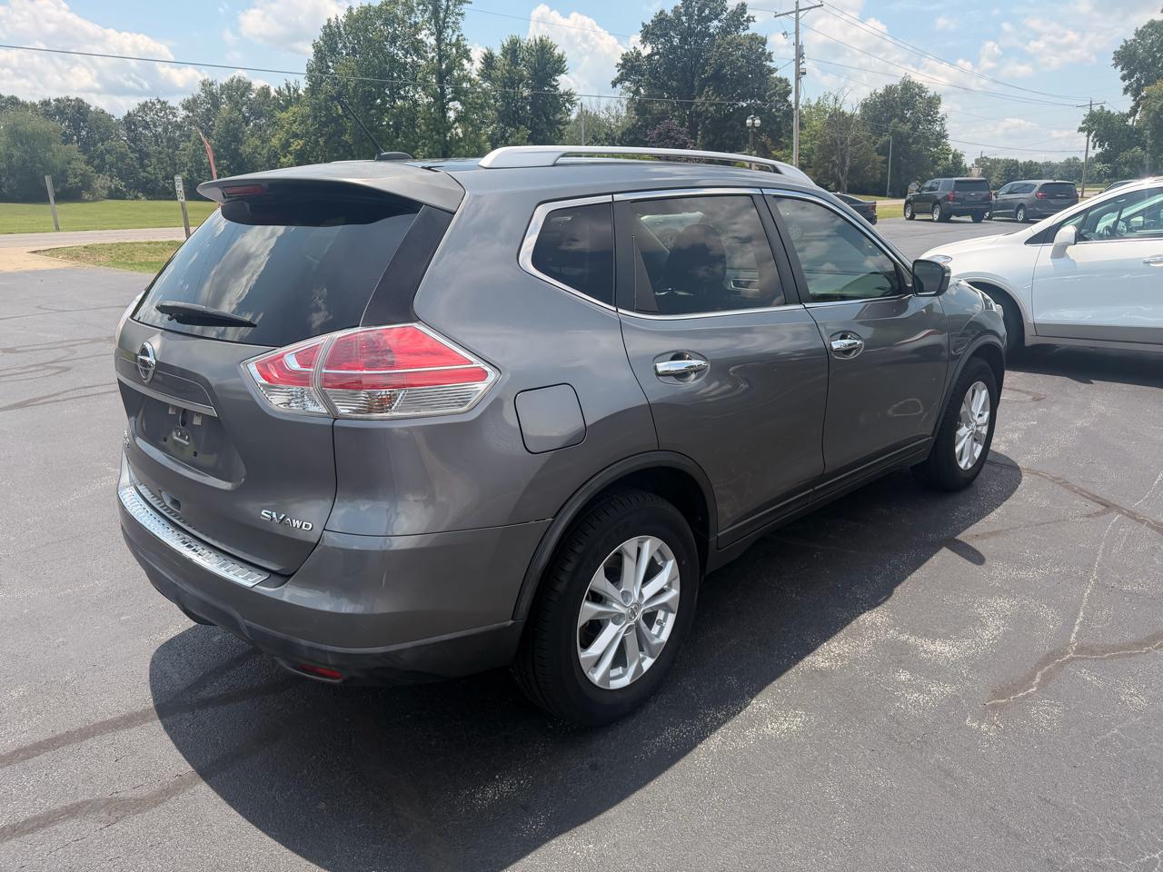 Nissan Rogue AWD 4dr SV 2015