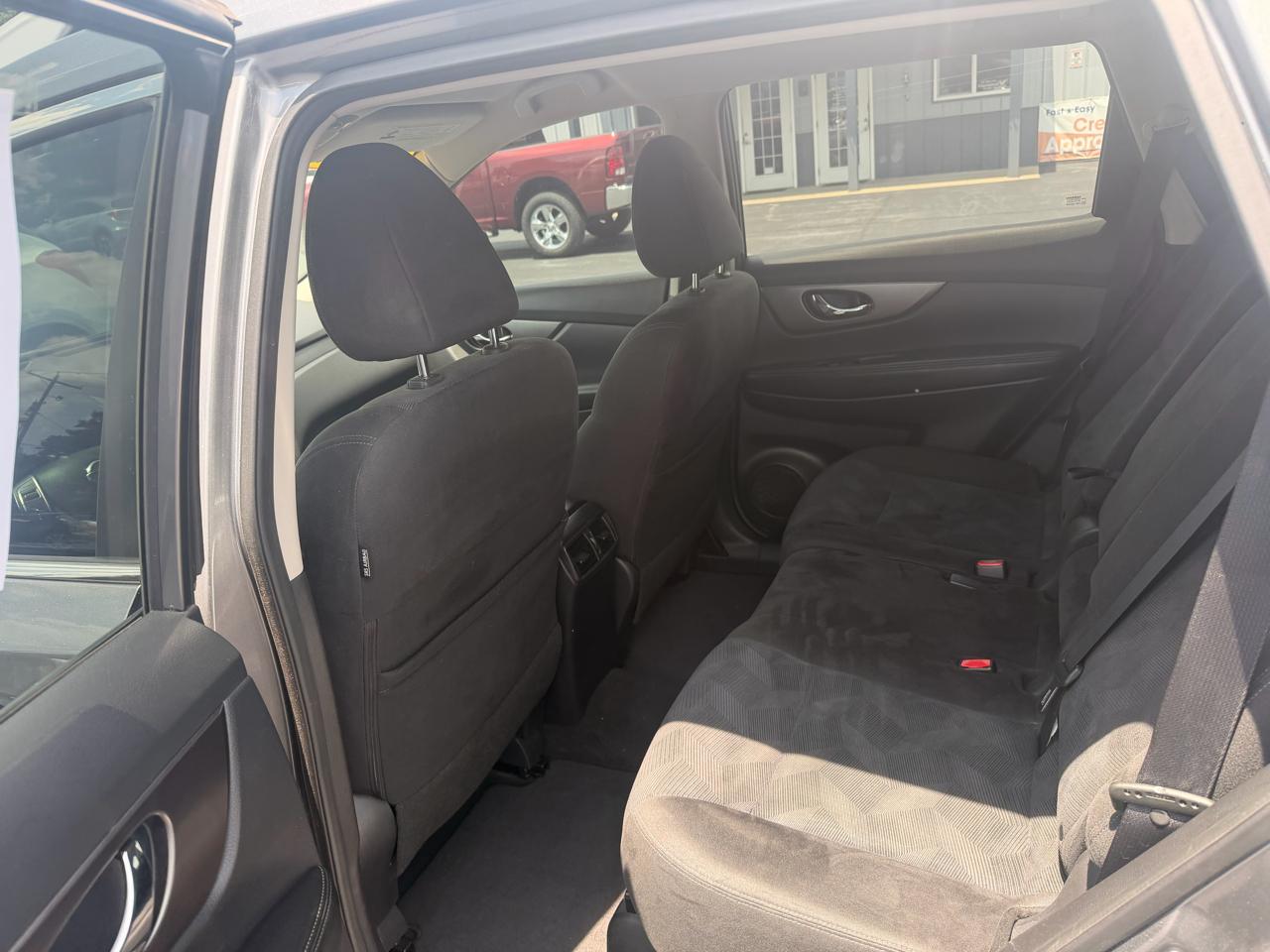 Nissan Rogue AWD 4dr SV 2015