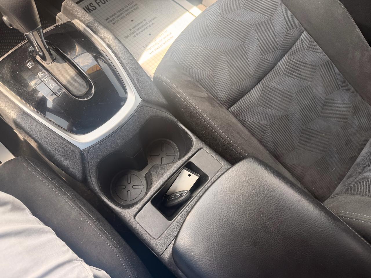 Nissan Rogue AWD 4dr SV 2015