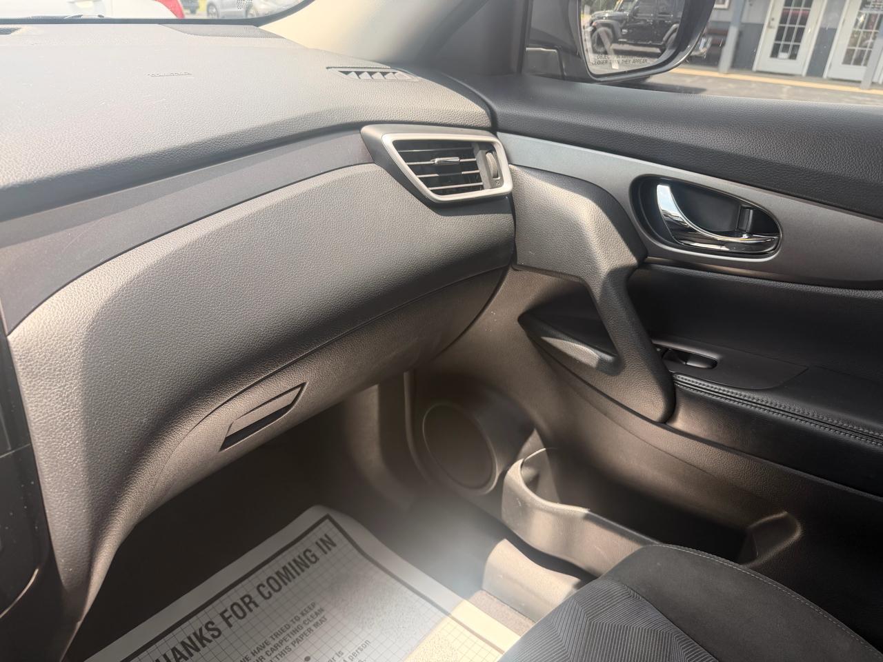 Nissan Rogue AWD 4dr SV 2015